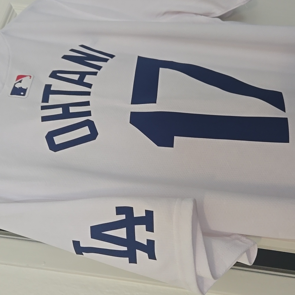 Authentic DODGERS 17 OHTANI jersey NWT - Picture 6 of 7